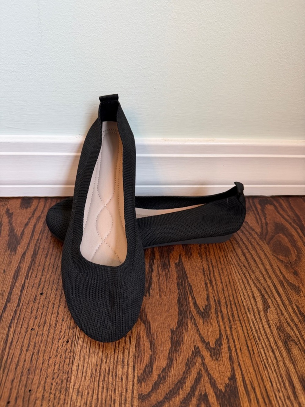 BRAND NEW WITHOUT BOX Classic Black Knit Women's Ballet Flats Size 7.5